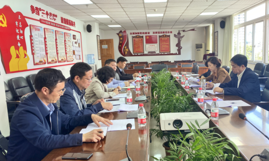图为重庆市綦江区政协人资环建社法民宗侨台办召开“渝事好商量(一镇一事商量办)”协商平台建设工作推进会现场。韩超 摄 图为重庆市綦江区政协人资环建社法民宗侨台办召开“渝事好商量(一镇一事商量办)”协商平台建设工作推进会现场。韩超 摄