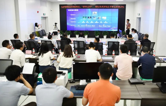 图为综保区 “智慧城市”一期项目验收评审会。 保税港区集团供图 图为综保区 “智慧城市”一期项目验收评审会。 保税港区集团供图