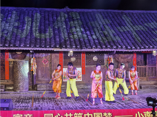 图为土家十三寨表演民俗文化活动。 黔江区委统战部供图