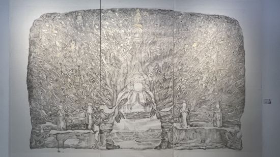 图为邓建强2020年创作的中国画作品《水墨大足石刻之千手观音》。肖江川 摄 图为邓建强2020年创作的中国画作品《水墨大足石刻之千手观音》。肖江川 摄