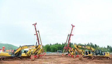 图为永川500千伏输变电工程建设现场。林熙熙 摄 图为永川500千伏输变电工程建设现场。林熙熙 摄