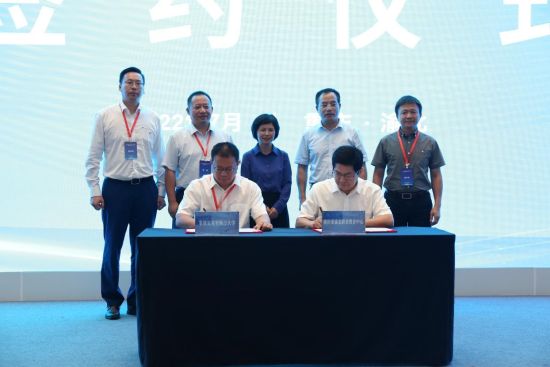 图为菲律宾克里斯汀大学与渝北职教中心牵手合作。渝北区委统战部供图 图为菲律宾克里斯汀大学与渝北职教中心牵手合作。渝北区委统战部供图
