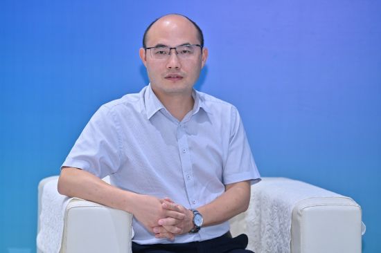 图为重庆社会科学院城市与区域经济研究所所长、研究员。受访者 供图 图为重庆社会科学院城市与区域经济研究所所长、研究员。受访者 供图