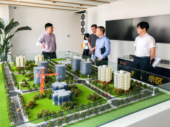 走访调研企业。受访者供图 走访调研企业。受访者供图