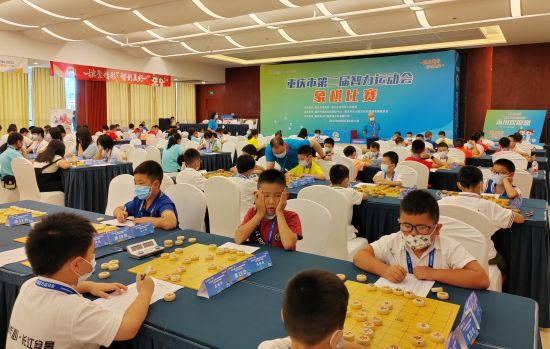 图为重庆市第二届智力运动会象棋比赛现场。赛事组委会供图