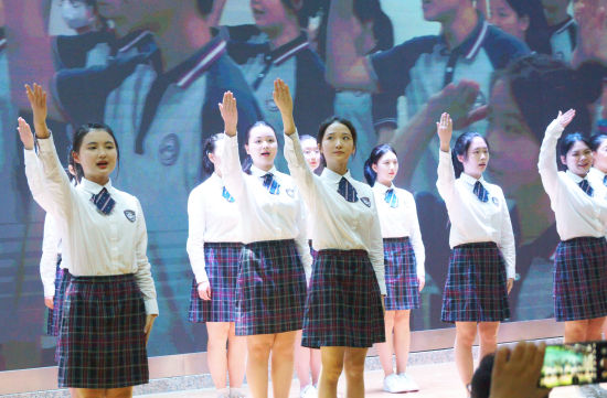 图为活动现场。重庆市松树桥中学供图 图为活动现场。重庆市松树桥中学供图