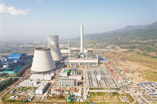 重庆电厂环保迁建项目厂区全景。 受访单位供图 重庆电厂环保迁建项目厂区全景。 受访单位供图