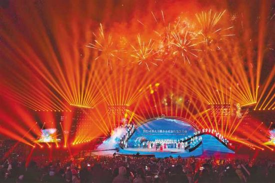 一月八日,万州区三峡文化园,世界大河歌会现场。见习记者 刘旖旎 摄\视觉重庆 一月八日,万州区三峡文化园,世界大河歌会现场。见习记者 刘旖旎 摄\视觉重庆