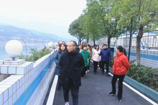 ͼΪ��������η÷���ؿ�ǰ��ˮ���������ܷ��߹�ͼ