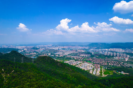 图为重庆市经开区城市风貌。重庆市经开区供图 图为重庆市经开区城市风貌。重庆市经开区供图
