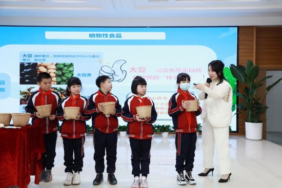 ͼΪ��ֳ�ר�ҽ���չ��֪ʶ���������췽��ͼ