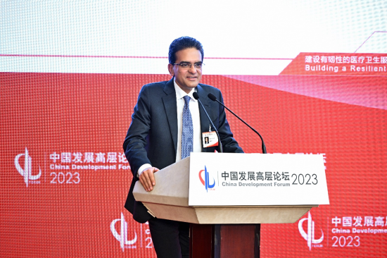 安利全球首席执行官潘睦邻在中国发展高层论坛上发表主题演讲。 安利供图 安利全球首席执行官潘睦邻在中国发展高层论坛上发表主题演讲。 安利供图