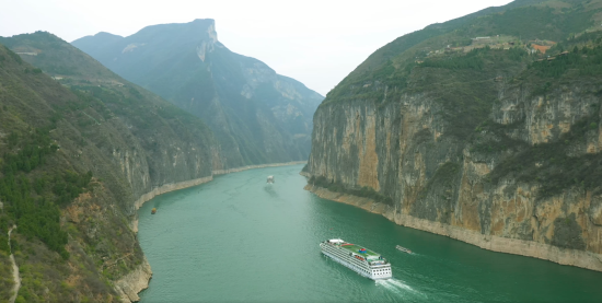 图为夔门春韵。 彭国威 摄 图为夔门春韵。 彭国威 摄