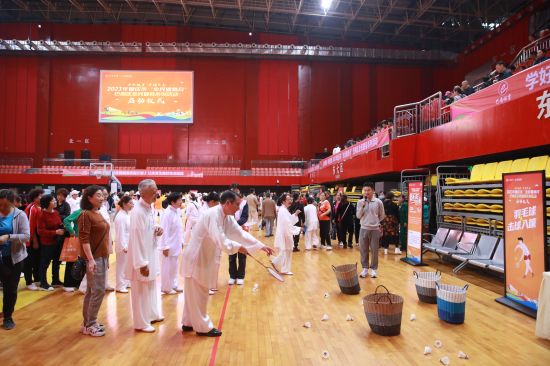 ͼΪȤζ������Ŀ������ս�������������ֹ�ͼ