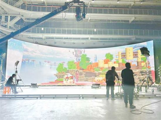 中央广播电视总台推出的大型新媒体直播《何以中国·渝见》在永川科技片场的XR扩展现实屏完成拍摄 吴艾玲 摄 中央广播电视总台推出的大型新媒体直播《何以中国·渝见》在永川科技片场的XR扩展现实屏完成拍摄 吴艾玲 摄