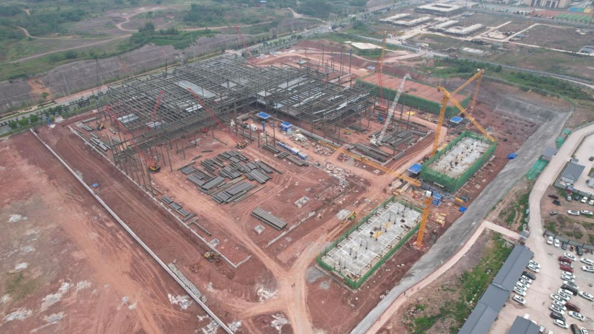 图为永川高新区凤凰湖汽摩生态产业园建设现场。项目承建方 供图 图为永川高新区凤凰湖汽摩生态产业园建设现场。项目承建方 供图