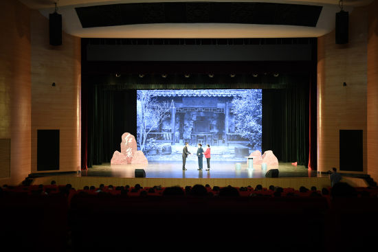 图为展演现场。周毅摄 图为展演现场。周毅摄