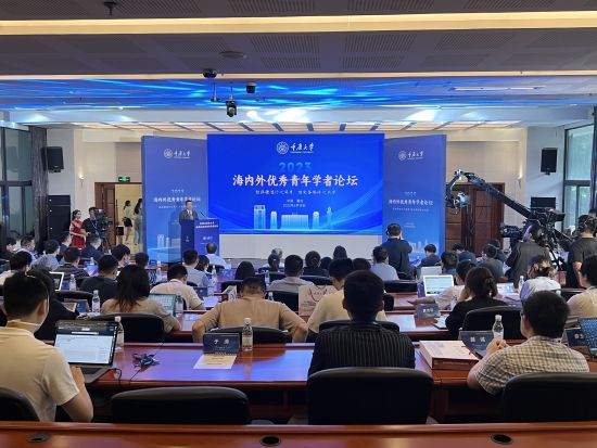图为活动现场。周毅摄 图为活动现场。周毅摄