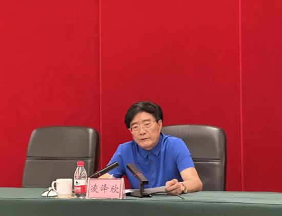 图为凌泽欣。 张改华 摄 图为凌泽欣。 张改华 摄