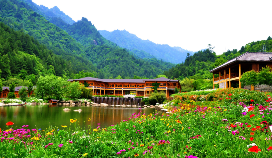 图为上坝河省级旅游度假区。宁陕县文化和旅游广电局供图 图为上坝河省级旅游度假区。宁陕县文化和旅游广电局供图