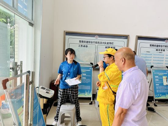 图为体质测定现场。张玲 摄 图为体质测定现场。张玲 摄