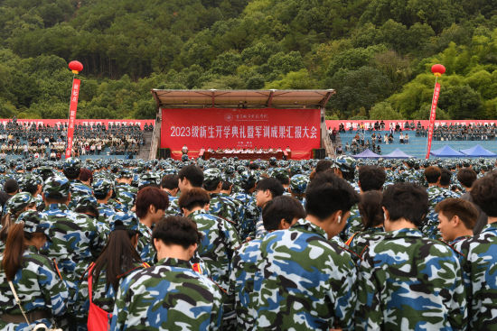 图为活动现场。周毅 摄 图为活动现场。周毅 摄