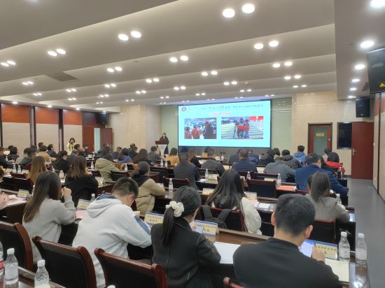 图为活动现场。母国鹏摄 图为活动现场。母国鹏摄