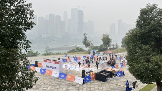 图为运动会现场。肖江川 摄 图为运动会现场。肖江川 摄