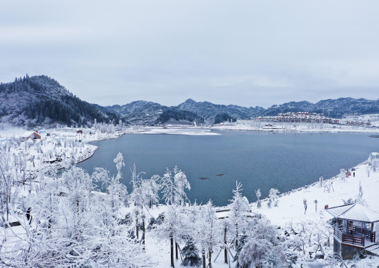 图为南天湖景区风景照。南天湖景区供图 图为南天湖景区风景照。南天湖景区供图