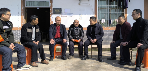 图为慰问现场。活动举办方供图 图为慰问现场。活动举办方供图