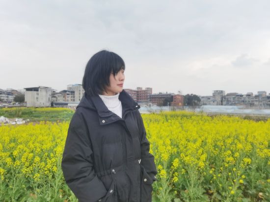 图为李娟。受访者供图 图为李娟。受访者供图
