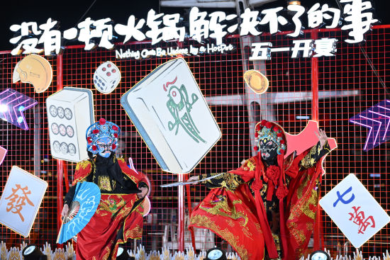图为重庆首映礼现场。何蓬磊摄 图为重庆首映礼现场。何蓬磊摄