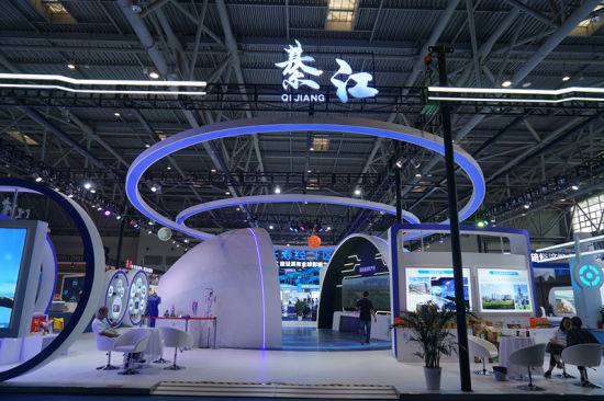 ͼΪ��Ǣ���뽭չ�ݡ� ��ѩ ��