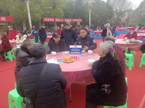 图为活动现场。 两江新区公安分局供图 图为活动现场。 两江新区公安分局供图
