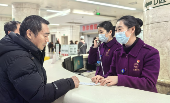 图为活动现场。陆军军医大学新桥医院 供图 图为活动现场。陆军军医大学新桥医院 供图