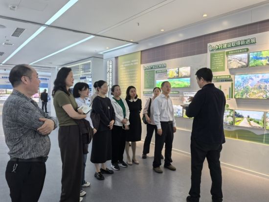 图为调研走访现场。农工党重庆市委会供图 图为调研走访现场。农工党重庆市委会供图