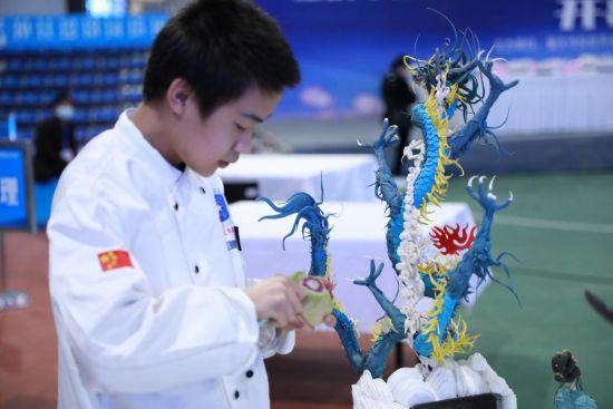 图为“开州金厨”班参赛现场。开州区职业教育中心 供图 图为“开州金厨”班参赛现场。开州区职业教育中心 供图