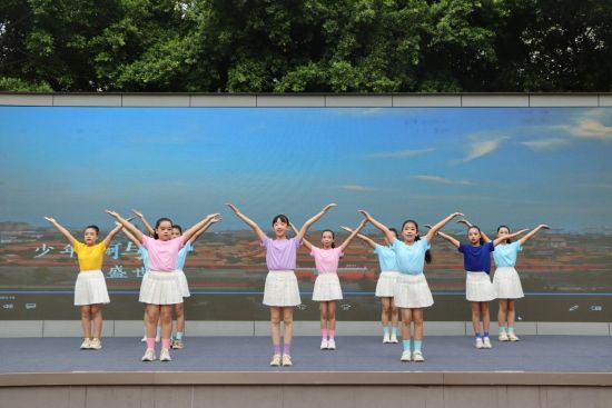 图为活动现场。渝北区新牌坊小学 供图 图为活动现场。渝北区新牌坊小学 供图