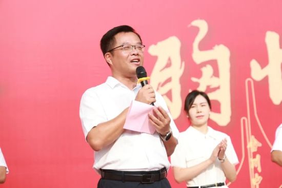 图为活动现场。重庆电视台《教育新视界》栏目供图 图为活动现场。重庆电视台《教育新视界》栏目供图