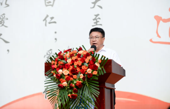 图为校长李仁全发表热情洋溢的讲话。重庆市联合高级技工学校 供图 图为校长李仁全发表热情洋溢的讲话。重庆市联合高级技工学校 供图