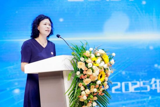 图为渝北实验小学党总支书记、悦融小学校长湛清淑致辞。渝北区悦融小学校 供图 图为渝北实验小学党总支书记、悦融小学校长湛清淑致辞。渝北区悦融小学校 供图