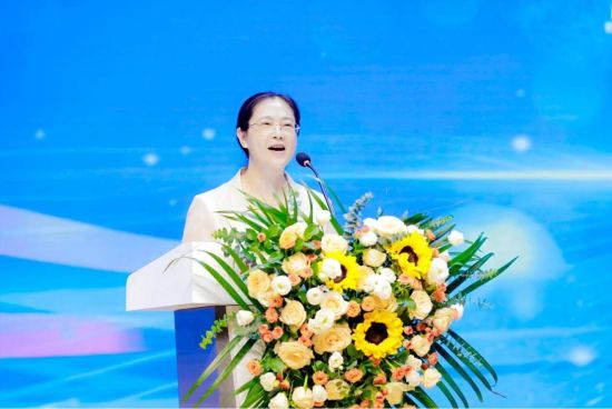 图为渝北区人大常委会副主任刘荐华讲话。渝北区悦融小学校 供图 图为渝北区人大常委会副主任刘荐华讲话。渝北区悦融小学校 供图