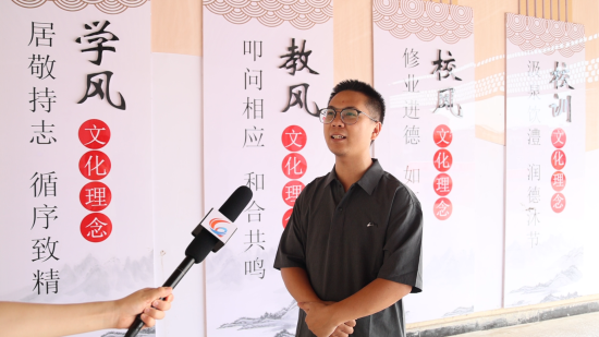 图为黄政。重庆电视台《教育新视界》供图 图为黄政。重庆电视台《教育新视界》供图