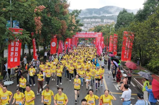 图为比赛现场。 万盛经开区体育发展中心供图 图为比赛现场。 万盛经开区体育发展中心供图