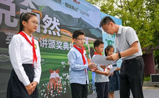 图为活动现场。 张锦辉 摄 图为活动现场。 张锦辉 摄