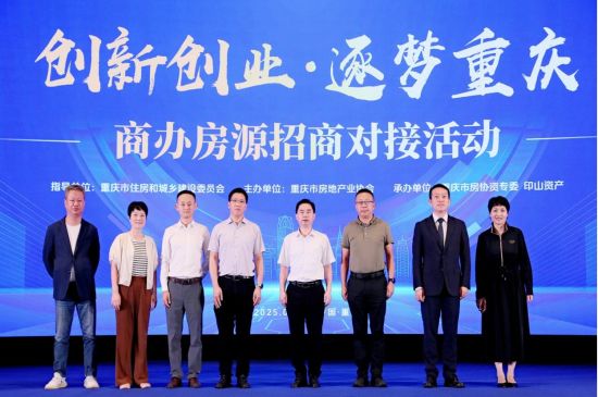 图为活动现场合影。主办方供图 图为活动现场合影。主办方供图