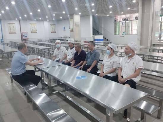 图为廉政约谈现场。 重庆市璧山区正则中学 供图 图为廉政约谈现场。 重庆市璧山区正则中学 供图