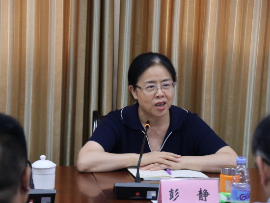 图为重庆大学彭静教授指导讲话。巫山县教委 供图 图为重庆大学彭静教授指导讲话。巫山县教委 供图