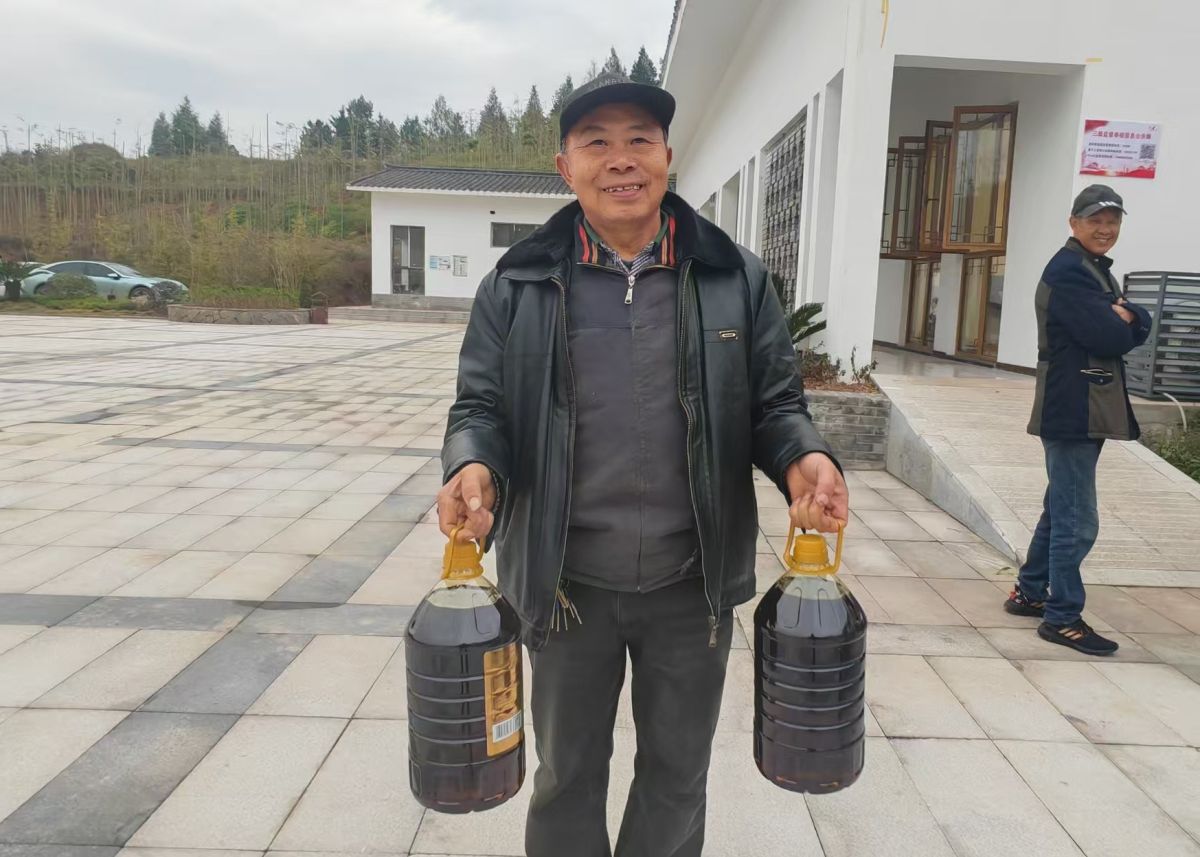 ͼΪá֡ӡĳСһƷ° 