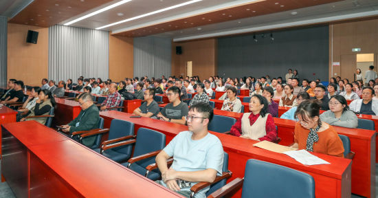 图为观影活动现场。重庆医科大学附属永川医院 供图 图为观影活动现场。重庆医科大学附属永川医院 供图